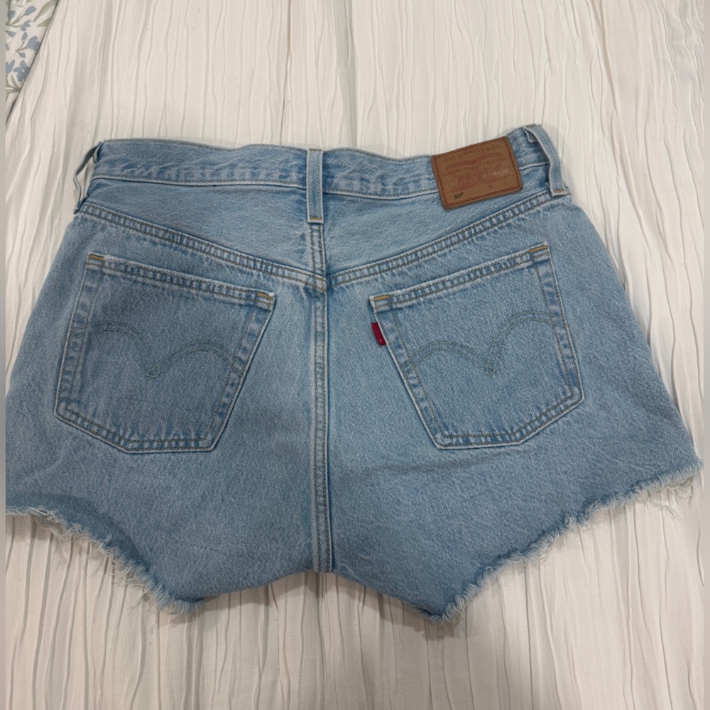 501® ORIGINAL FIT HIGH RISE WOMEN'S SHORTS (size 29)